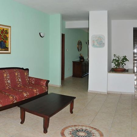 Hotel Pietrapanna Calvello Habitación foto